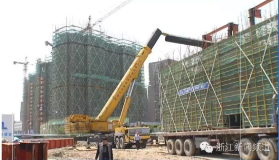 五一假期，杭州一工地的起重機(jī)吊機(jī)倒塌，造成1人重傷，3人輕傷
